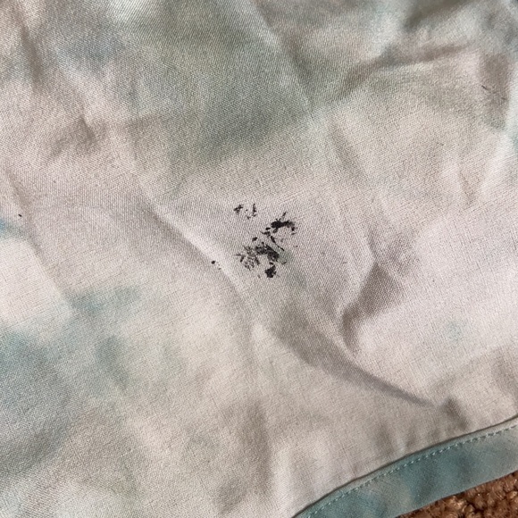 Tracker V Lululemon Shorts!!! Size 8! - Picture 3 of 9